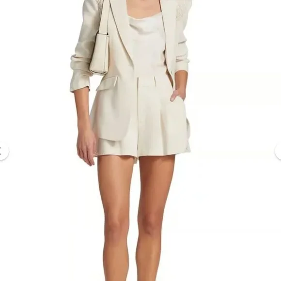 $345 NWOT Cinq A Sept Crochet Lace Corinna Plaster Shorts Pleated - Picture 2 of 6